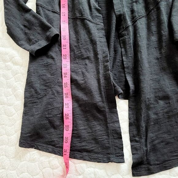 Chicos The Ultimate Tee cardigan 0 4 small pockets duster black classic polished - Picture 4 of 7
